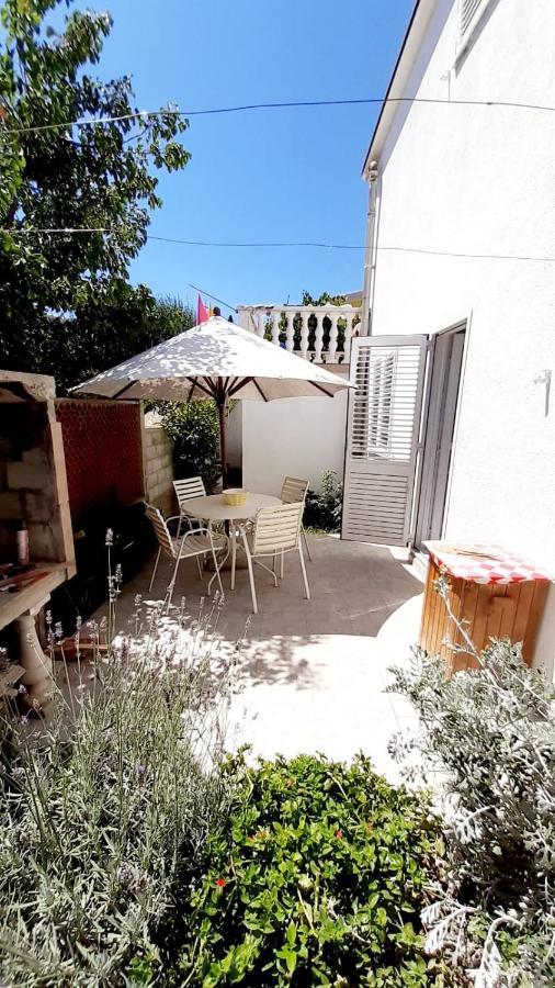Apartman Ivan Vir Exterior foto